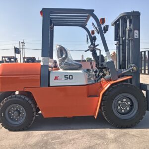 5.0-ton diesel forklift, with customizable lifting height CPC50
